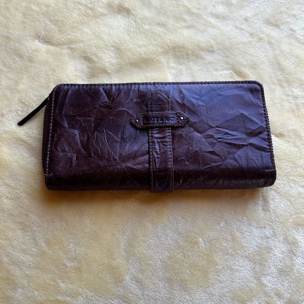 Matt and Nat brown leather zip wallet